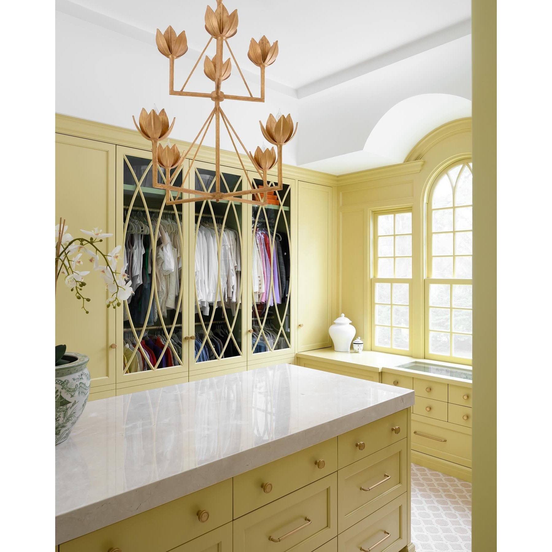 Alberto Lotus Bloom Chandelier