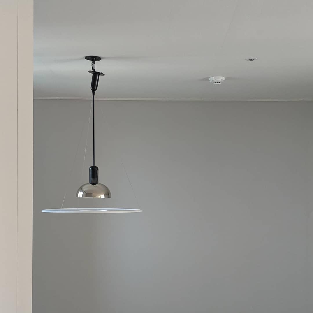 Flying Saucer Droplight Pendant Light
