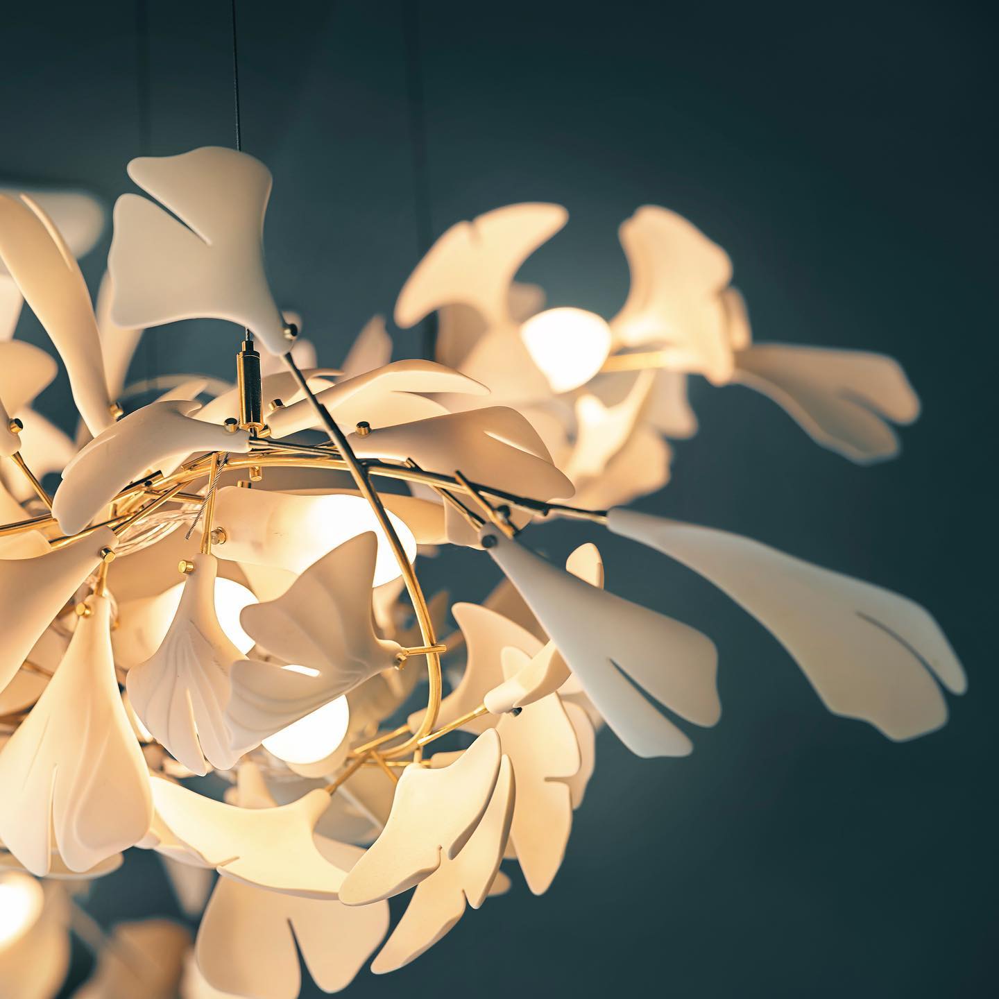 Gingko Leaves Crown Chandelier