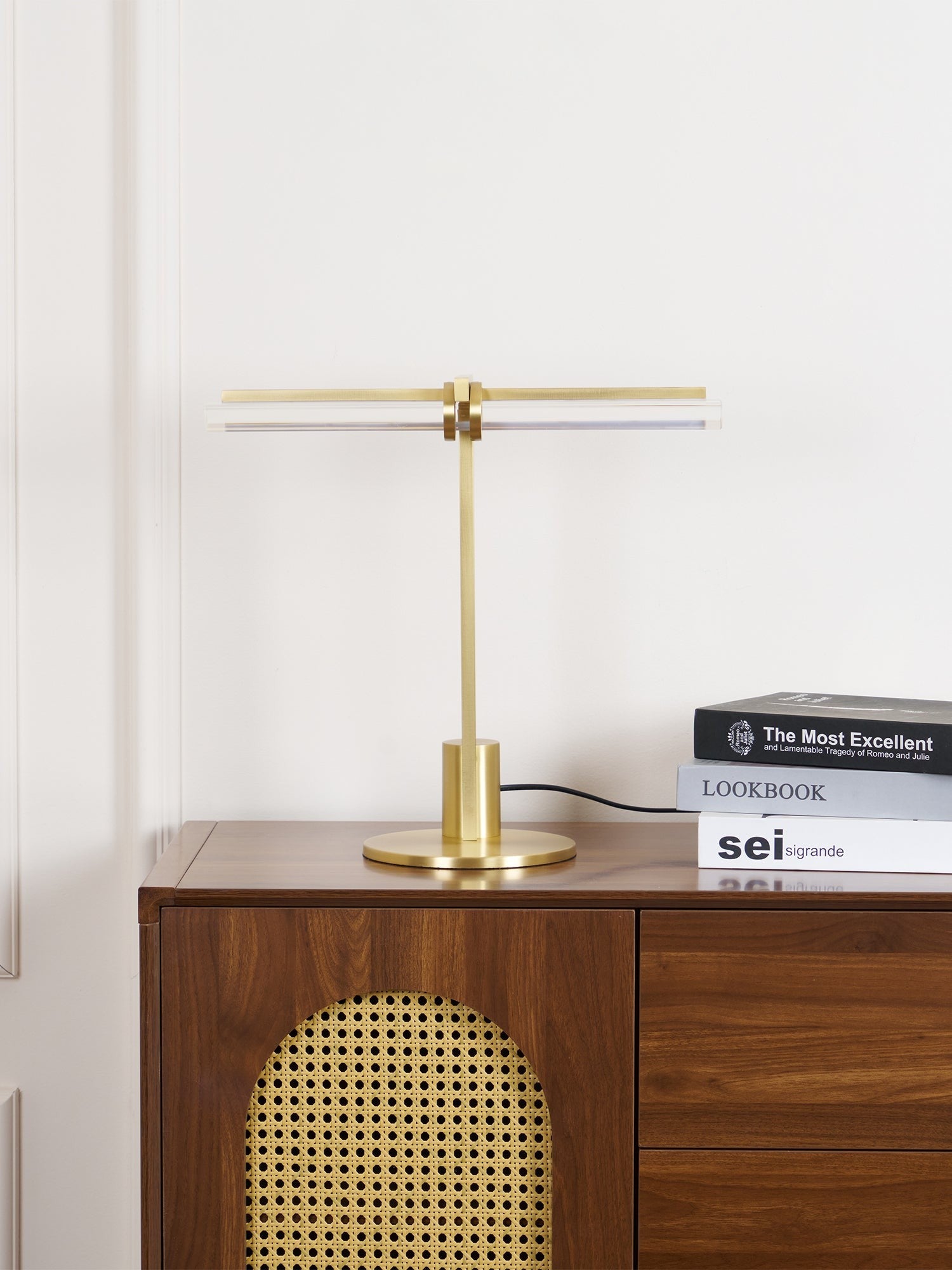 Aurion Linear Table Lamp