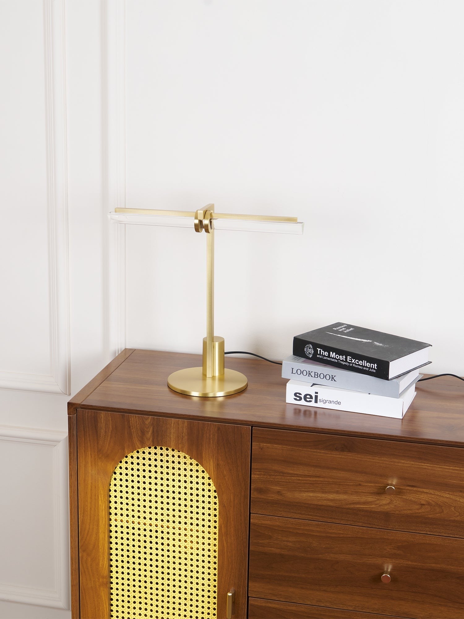 Aurion Linear Table Lamp