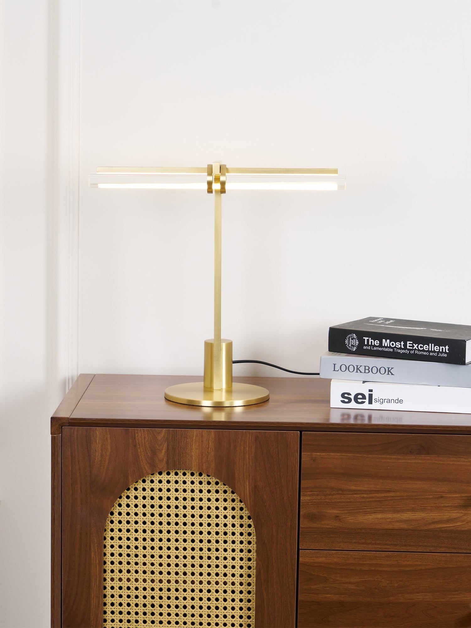 Aurion Linear Table Lamp