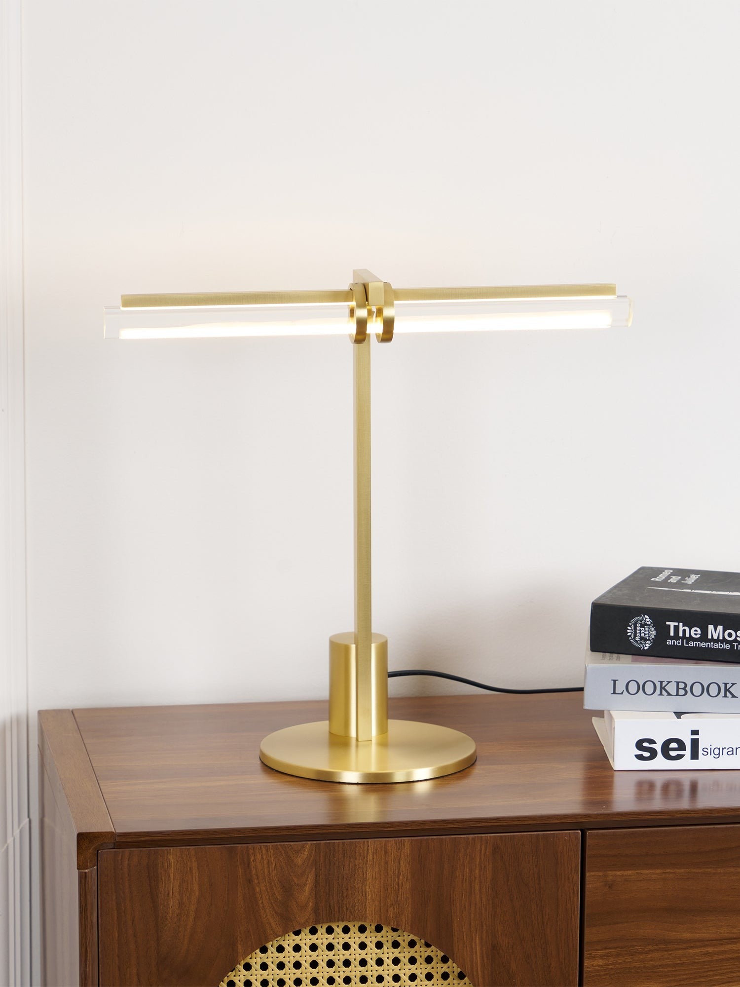 Aurion Linear Table Lamp