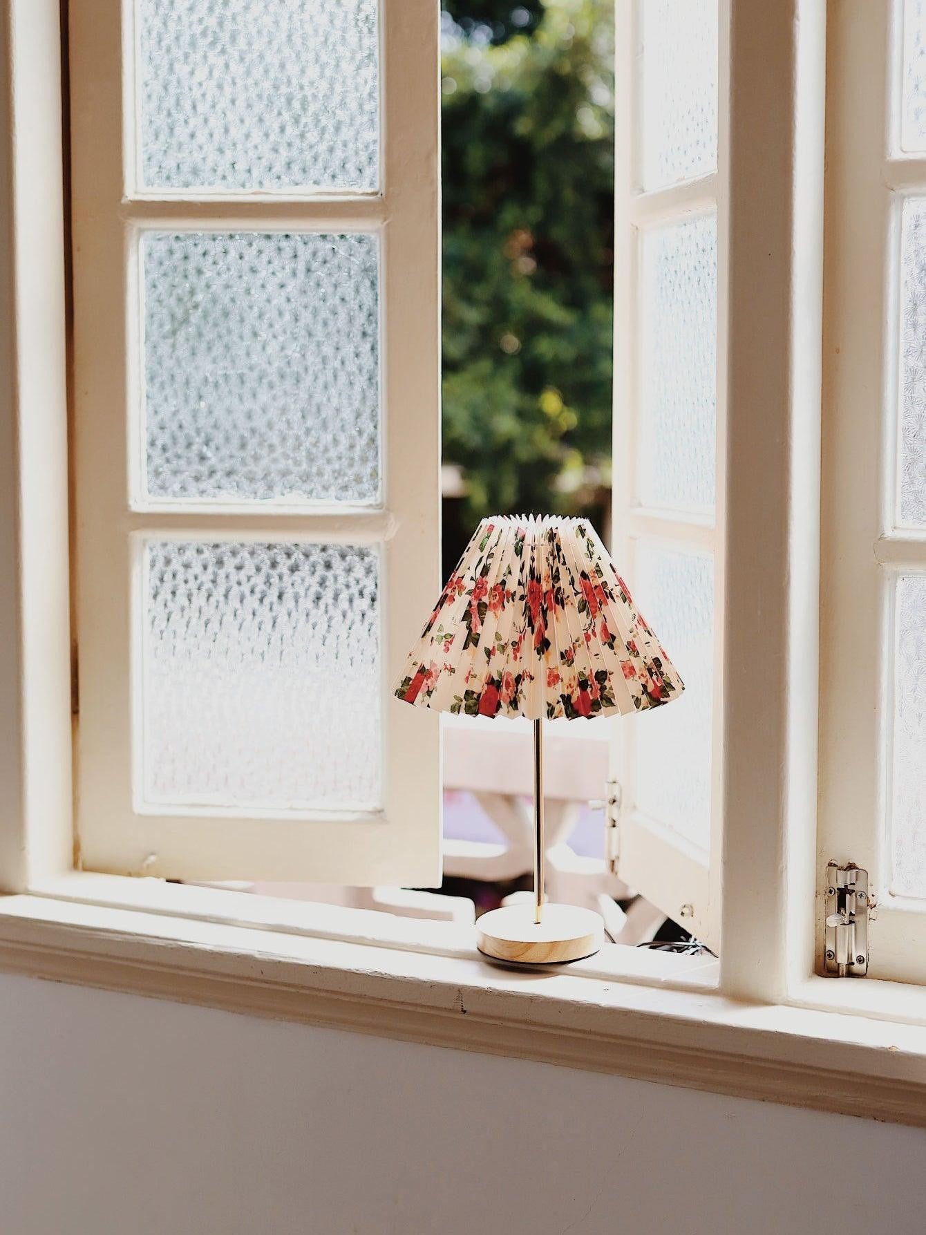 Floria Pleated Fabric Table Lamp