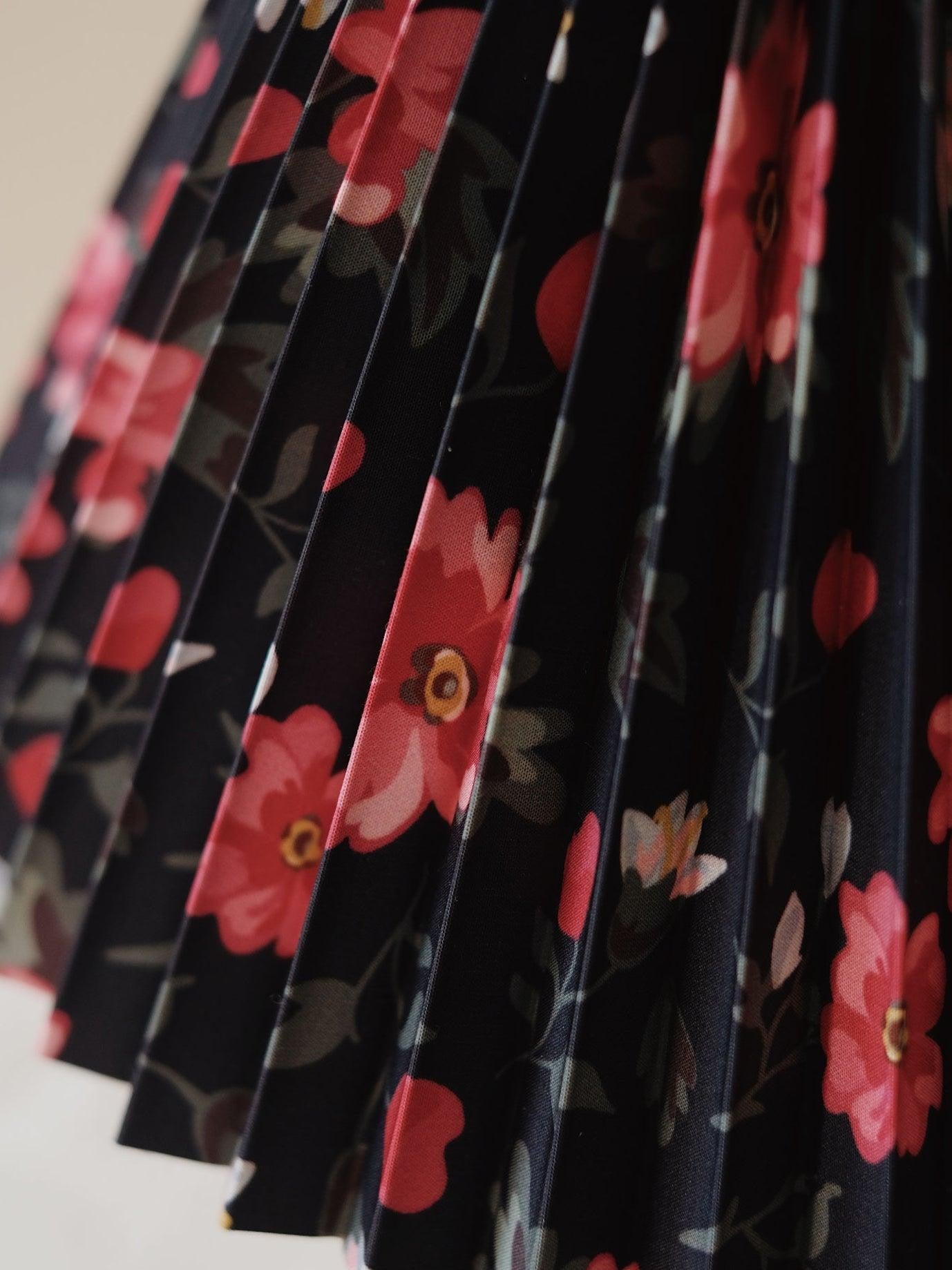 Floria Pleated Fabric Table Lamp