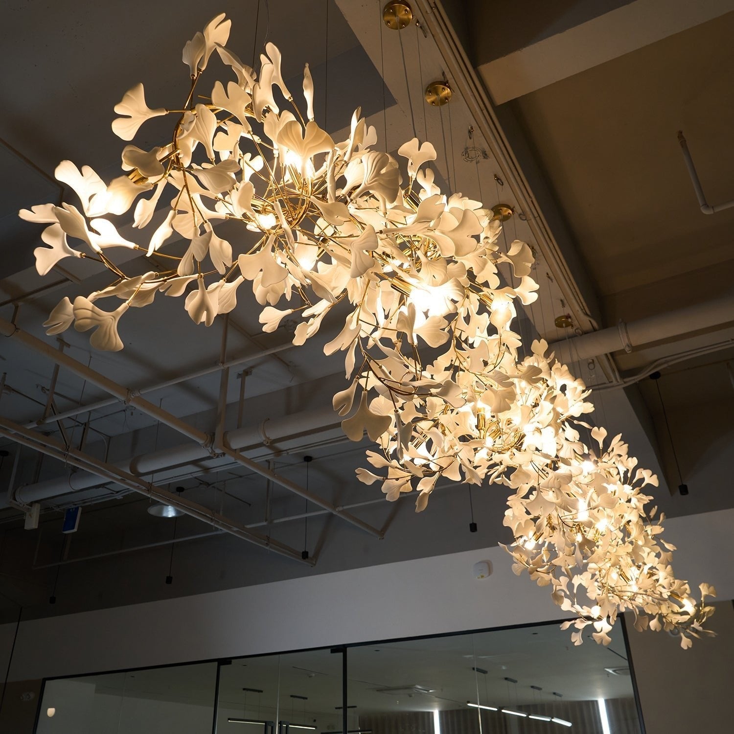 Gildora Ginkgo Leaf Grand Chandelier