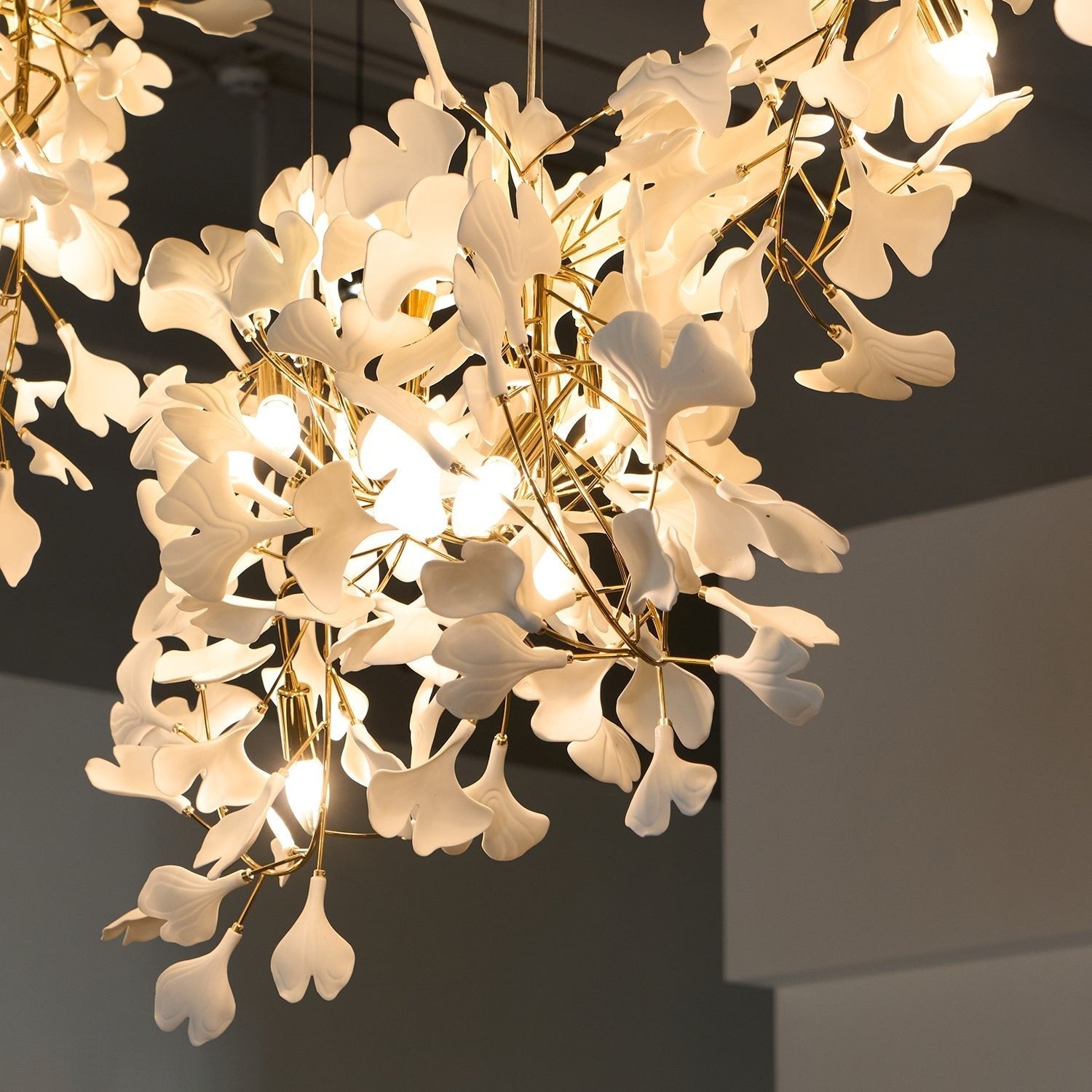 Gildora Ginkgo Leaf Grand Chandelier
