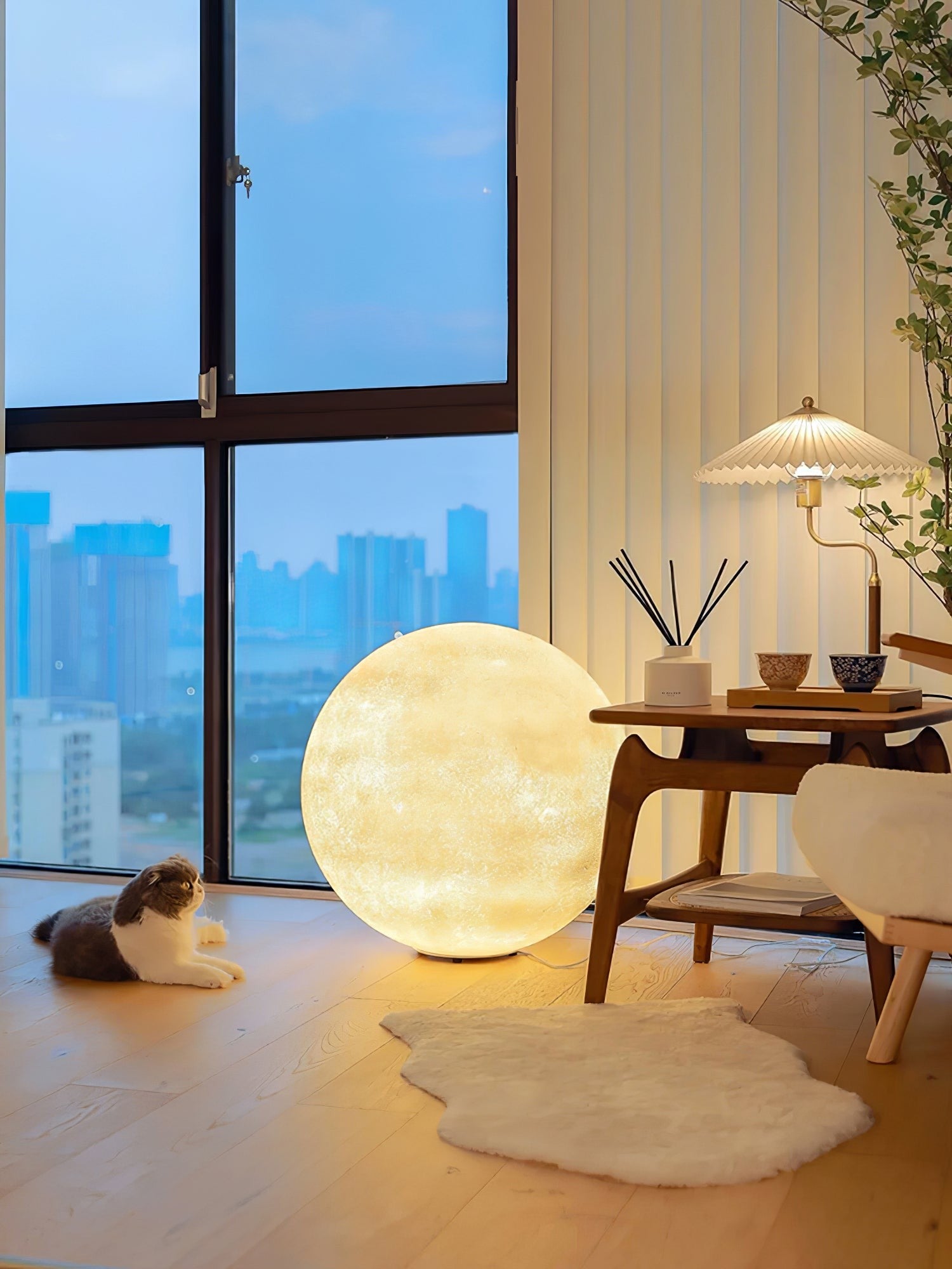 Lunara Sphere Table Lamp
