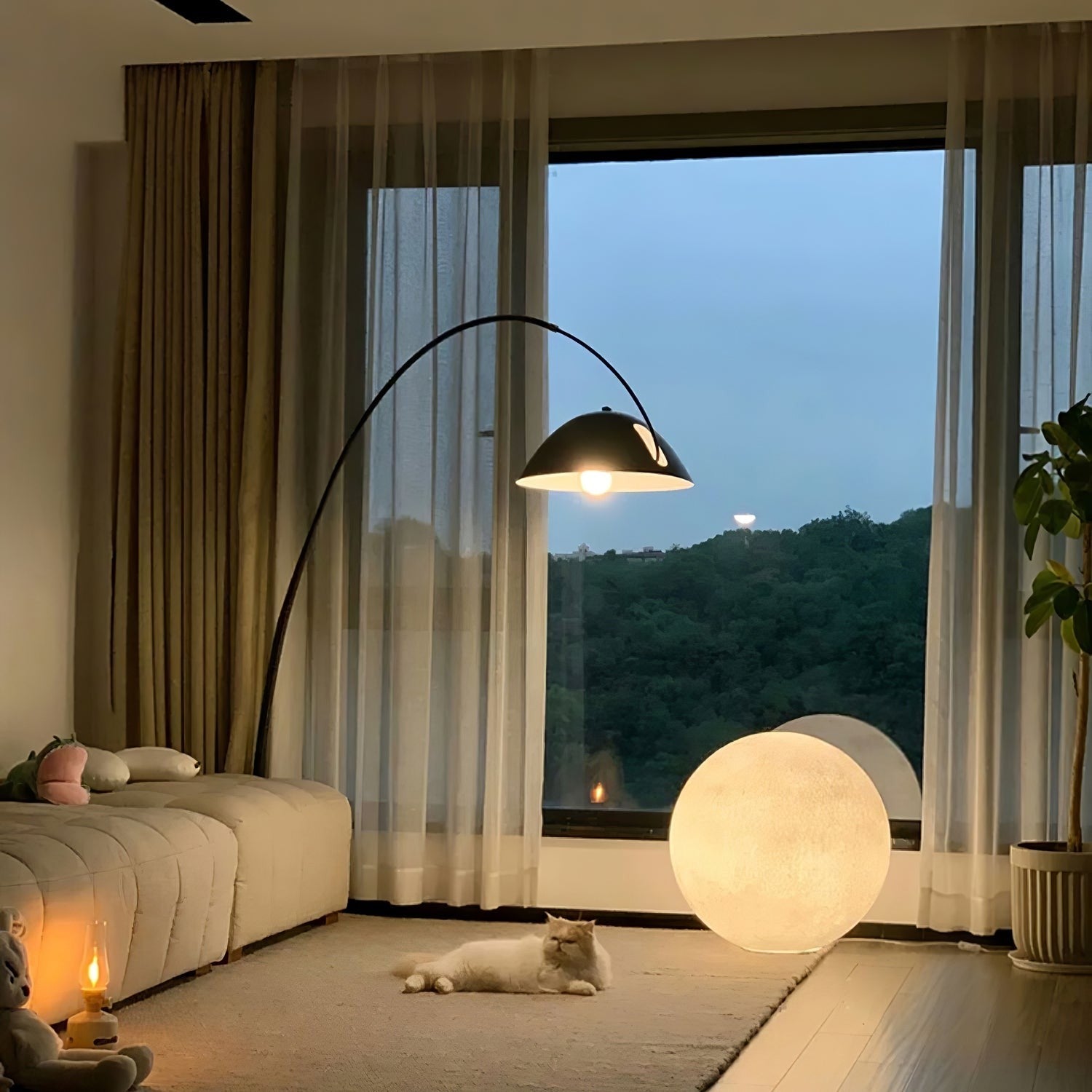 Lunara Sphere Table Lamp