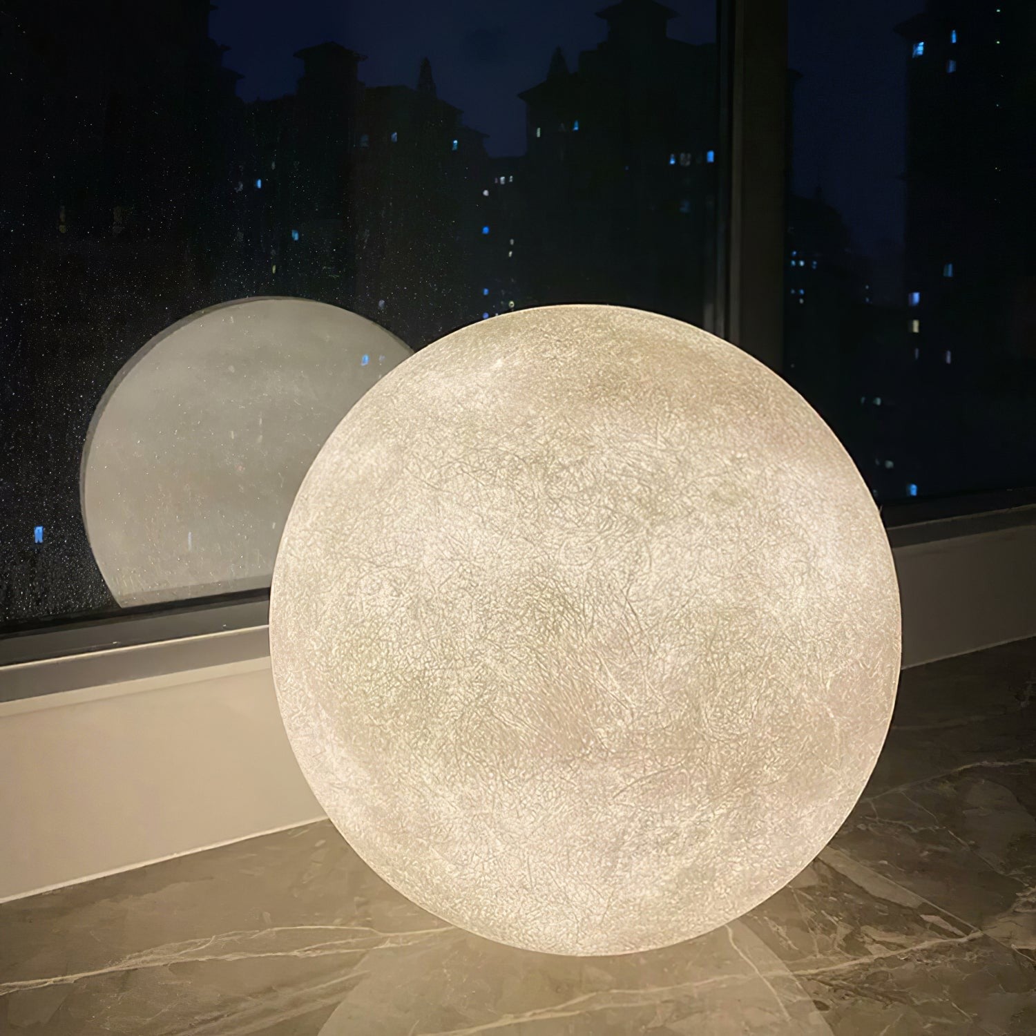 Lunara Sphere Table Lamp