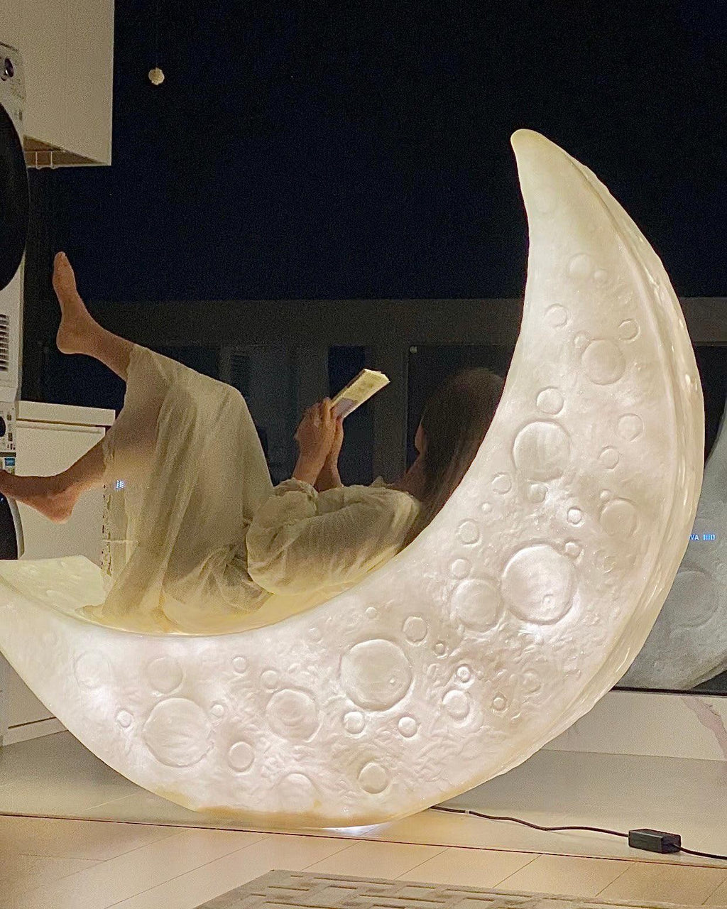 Lunaris Crescent Floor Lamp