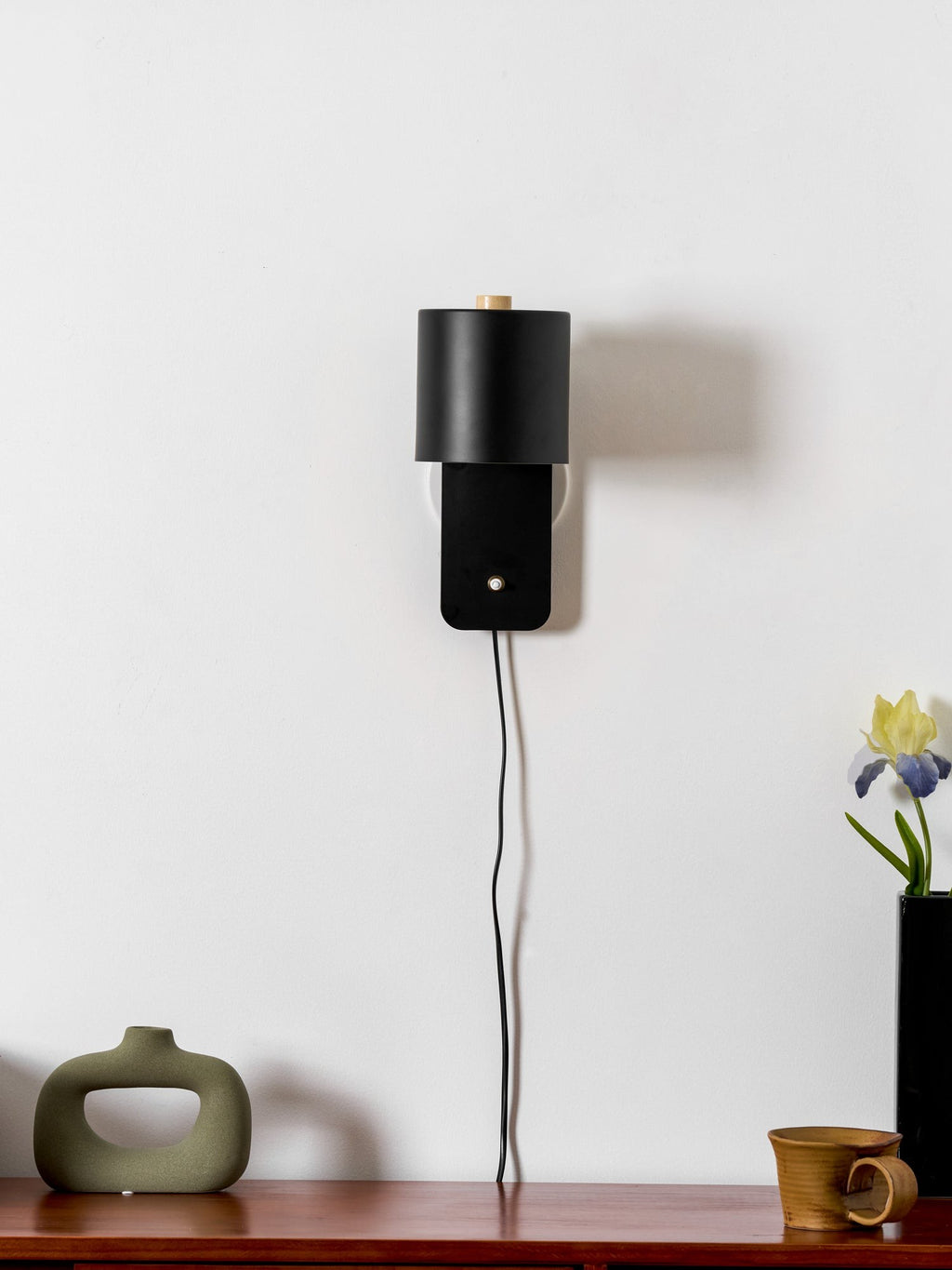 Orbitra Rotating Plug-in Wall Lamp