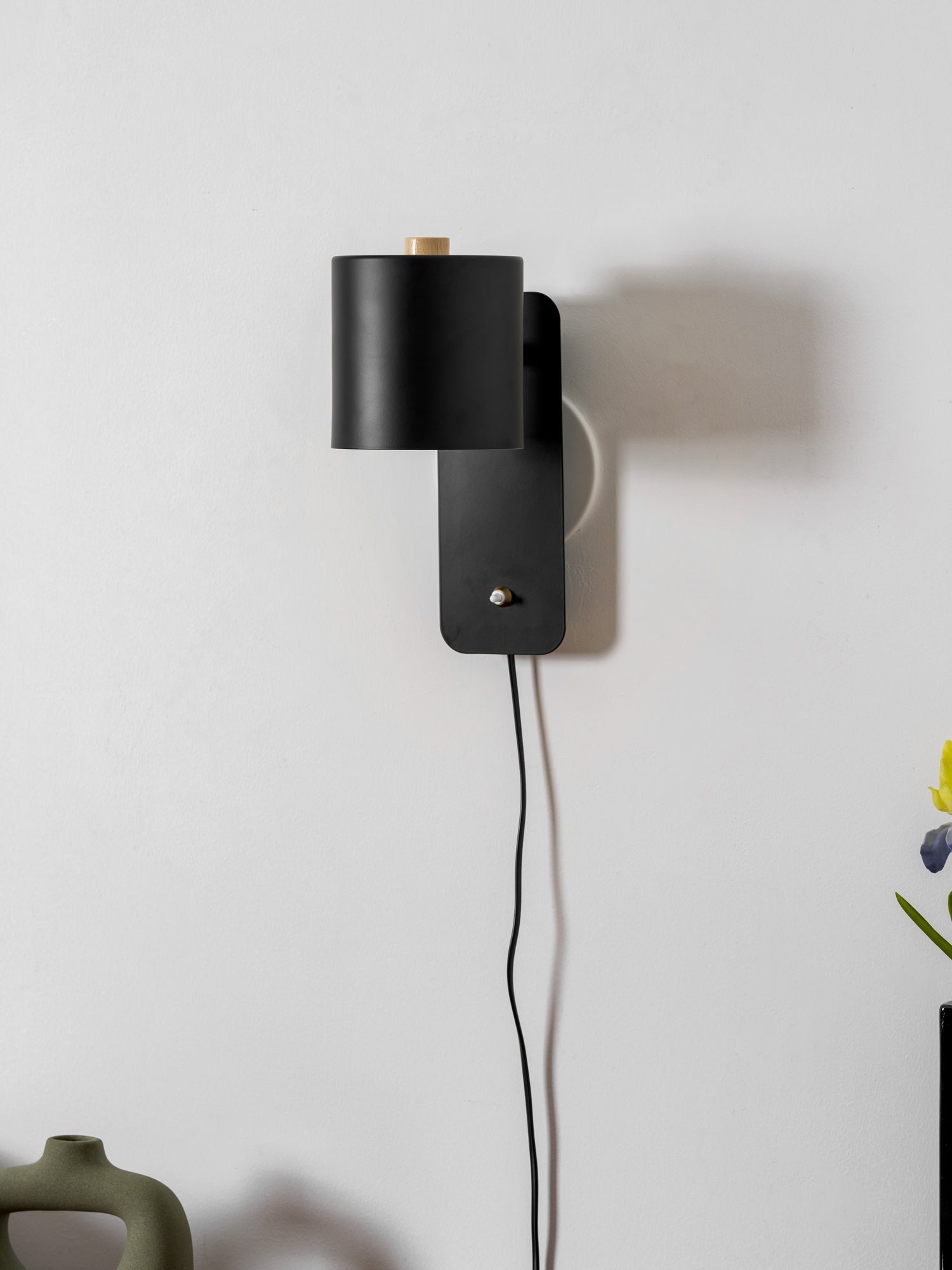Orbitra Rotating Plug-in Wall Lamp