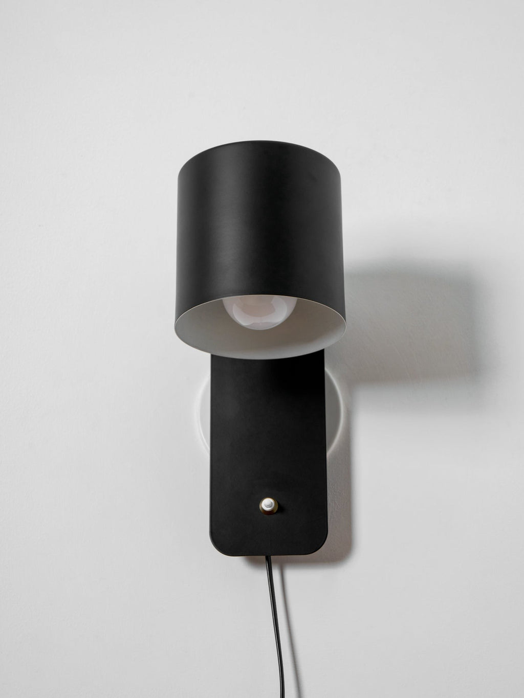 Orbitra Rotating Plug-in Wall Lamp