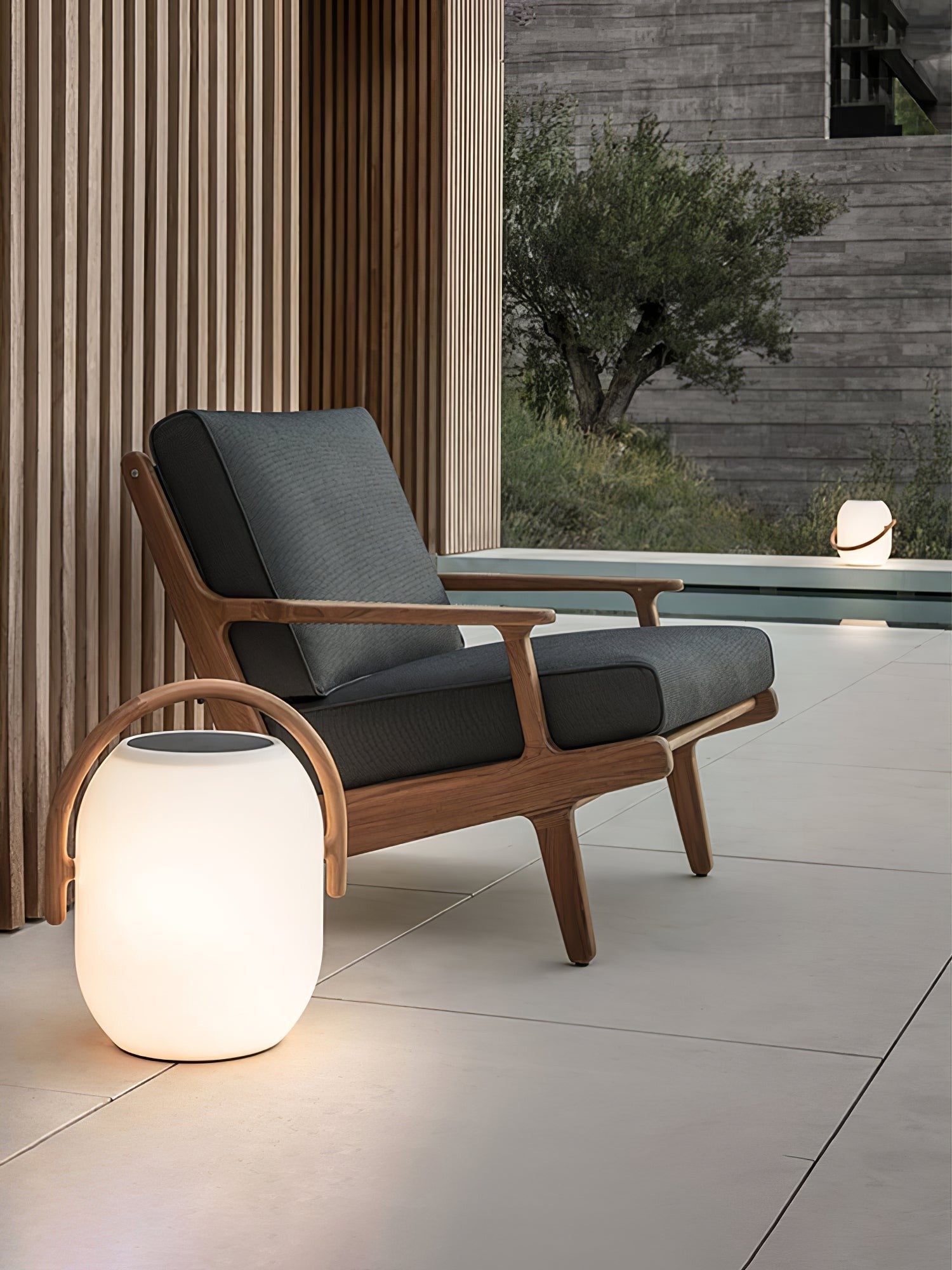 Solvra Solar Outdoor Lantern