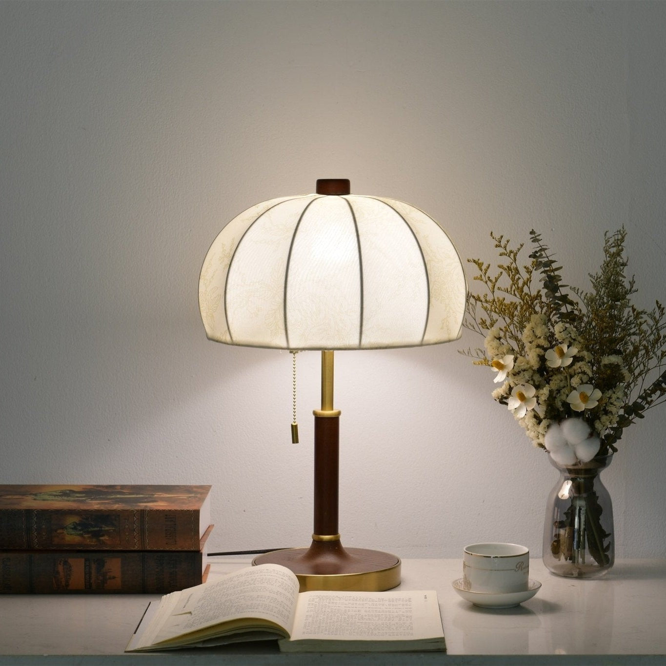 Walora Floral Fabric Table Lamp