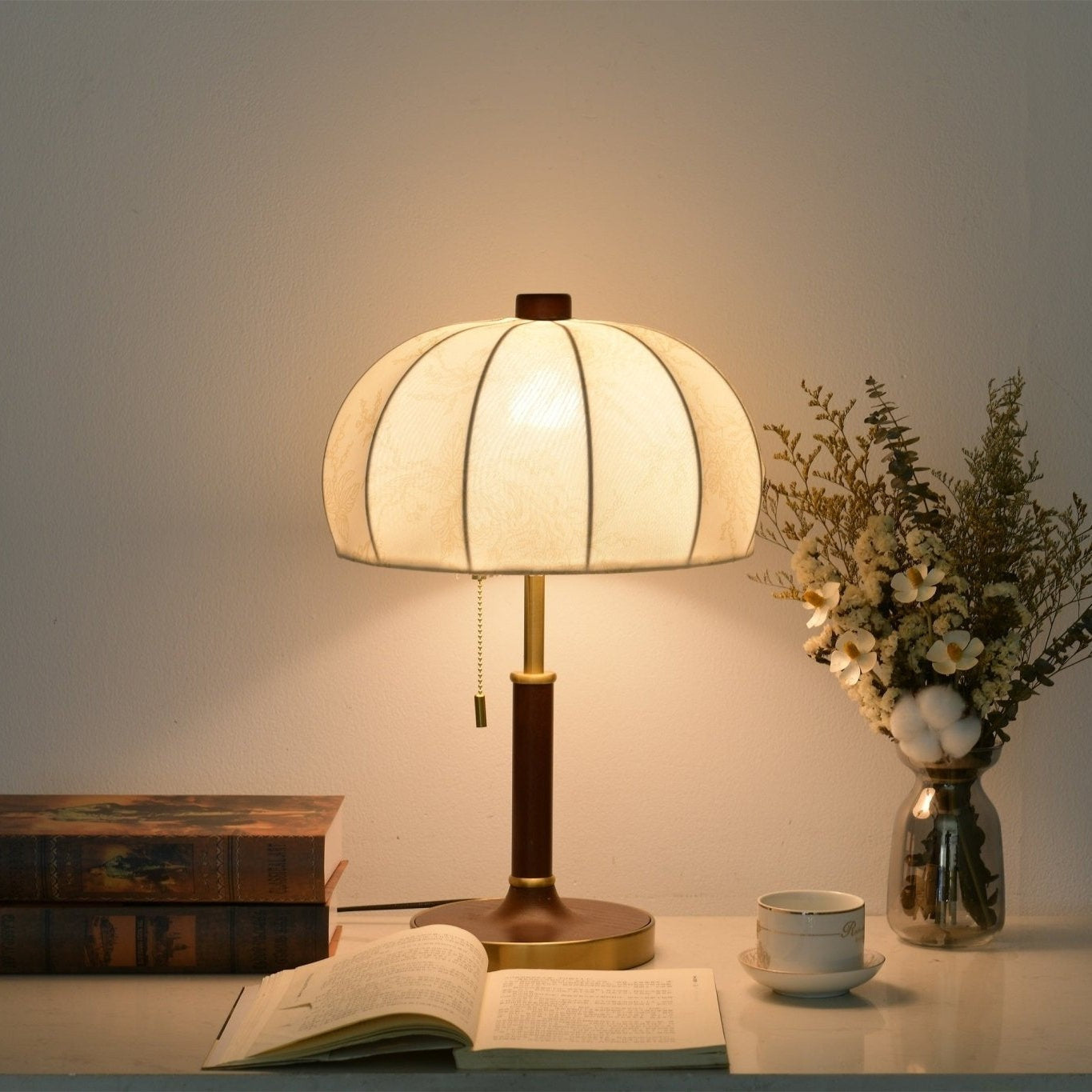 Walora Floral Fabric Table Lamp